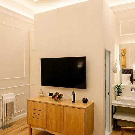 Curcumelli Luxury Apartament *