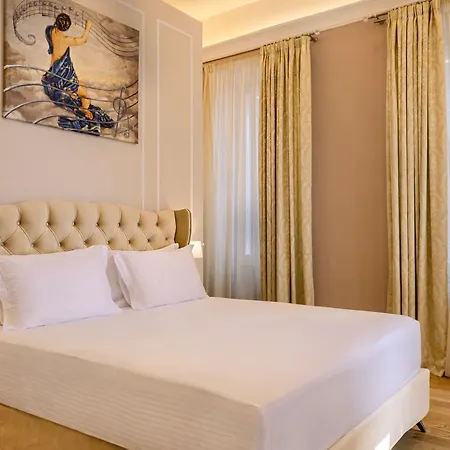 Curcumelli Luxury Apartament *